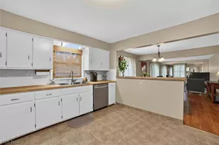 673 Knollwood Dr, Green, OH 44685 - Photo 14
