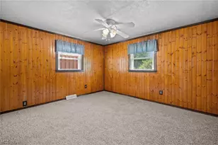 644 Irving Park Blvd, Sheffield Lake, OH 44054 - Photo 14