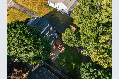 3912 Lake Road W, Saybrook, OH 44004 - Photo 2