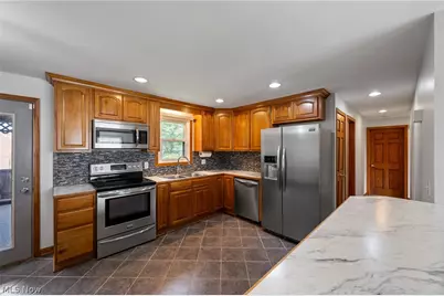 8311 Parkford Street NW, Massillon, OH 44646 - Photo 10