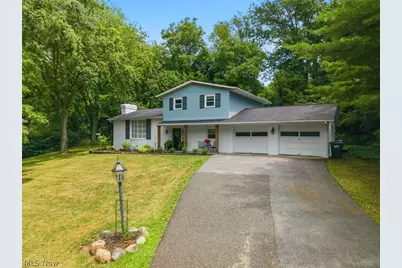 1884 Spring Valley Avenue NW, Canton, OH 44708 - Photo 1