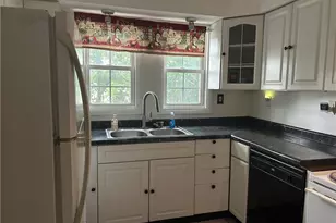 1012 Kling St, Akron, OH 44301 - Photo 10