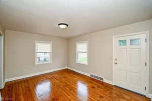 2817 Fletcher Ave NE, Canton, OH 44705 - Photo 6