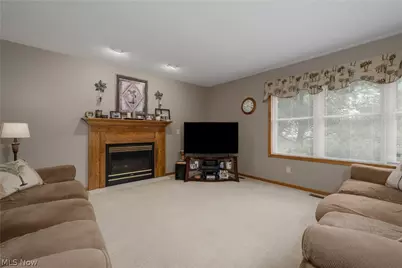 7540 Cheverton Circle NW, Massillon, OH 44646 - Photo 8