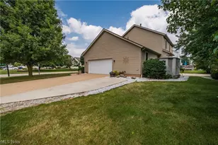 7540 Cheverton Cir NW, Massillon, OH 44646 - Photo 28