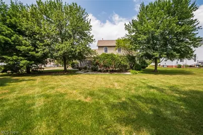 7540 Cheverton Circle NW, Massillon, OH 44646 - Photo 30