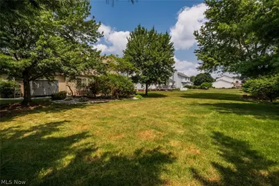 7540 Cheverton Circle NW, Massillon, OH 44646 - Photo 32