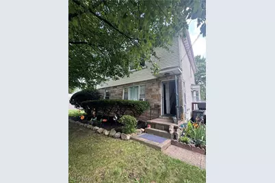 2424 Triplett Boulevard, Akron, OH 44312 - Photo 2