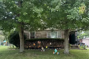 2424 Triplett Blvd, Akron, OH 44312 - Photo 1