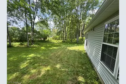 189 Ashtabula Point, Roaming Shores, OH 44084 - Photo 24