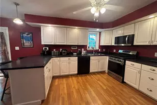 189 Ashtabula Point, Roaming Shores, OH 44084 - Photo 2