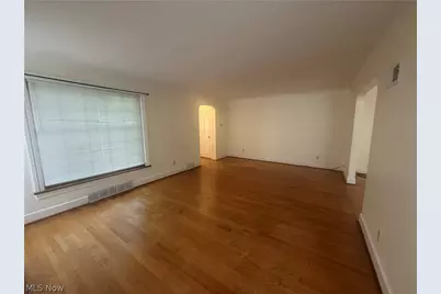 428 W Midlothian Boulevard, Youngstown, OH 44511 - Photo 4