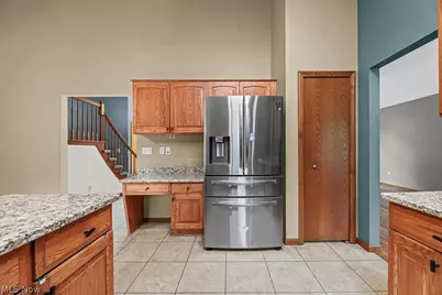 315 Valley Brook Oval, Hinckley, OH 44233 - Photo 6