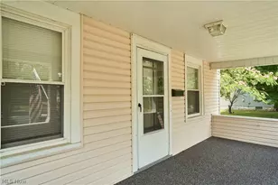 1250 Herberich Ave, Akron, OH 44301 - Photo 2