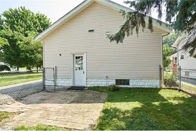 1250 Herberich Avenue, Akron, OH 44301 - Photo 16