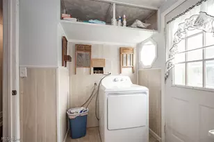 12762 St James Dr, Mantua, OH 44255 - Photo 28