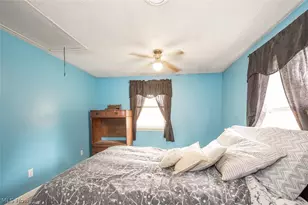 12762 St James Dr, Mantua, OH 44255 - Photo 22