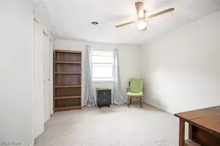 12762 St James Dr, Mantua, OH 44255 - Photo 18