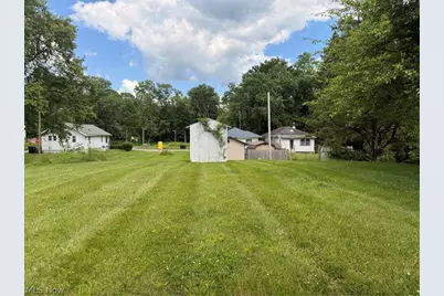 552 Gray Street, Zanesville, OH 43701 - Photo 16