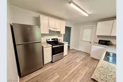 552 Gray Street, Zanesville, OH 43701 - Photo 6