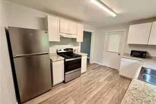 552 Gray St, Zanesville, OH 43701 - Photo 6