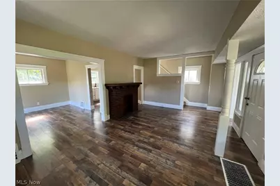 1101 Laurel Avenue, Akron, OH 44307 - Photo 6