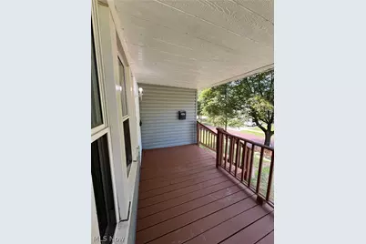 1101 Laurel Avenue, Akron, OH 44307 - Photo 4