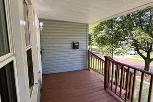1101 Laurel Ave, Akron, OH 44307 - Photo 4