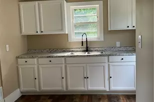 1101 Laurel Ave, Akron, OH 44307 - Photo 10