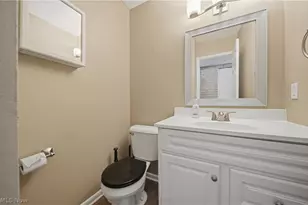 2059 Carlile Dr, Uniontown, OH 44685 - Photo 14