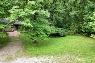 1379 Sandusky Rd, Albany, OH 45710 - Photo 8