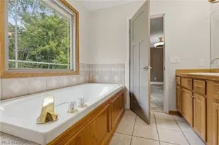 2559 Chadwell Cir NW, North Canton, OH 44720 - Photo 38