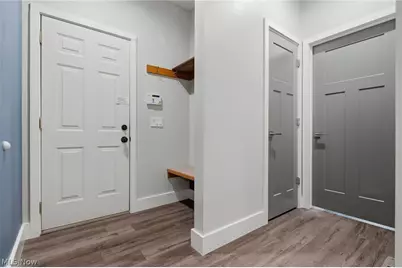 2559 Chadwell Circle NW, North Canton, OH 44720 - Photo 28