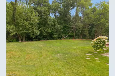 2559 Chadwell Circle NW, North Canton, OH 44720 - Photo 6