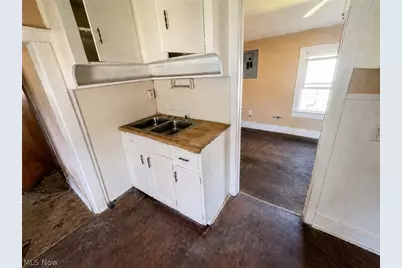 1902 Rowley Avenue, Loveland, OH 44109 - Photo 6
