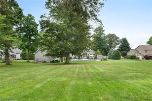 49820 Greystone Dr, Amherst, OH 44001 - Photo 38