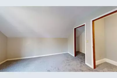 2053 W 95th Street, Loveland, OH 44102 - Photo 30