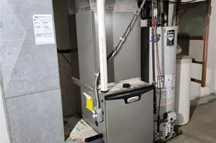 306 E Beech St, Alliance, OH 44601 - Photo 12