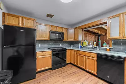 306 E Beech Street, Alliance, OH 44601 - Photo 6