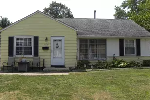 15727 Mina Ave, Loveland, OH 44135 - Photo 1