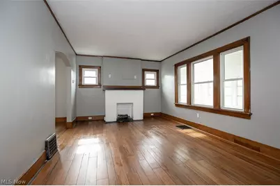 888 Harrison Avenue, Akron, OH 44314 - Photo 4