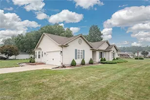 336 Middlefield Ct, Painesville, OH 44077 - Photo 2