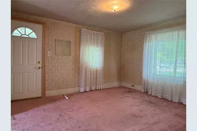 1644 W Mahoning Trumbull Co Line Road, Mineral Ridge, OH 44440 - Photo 6