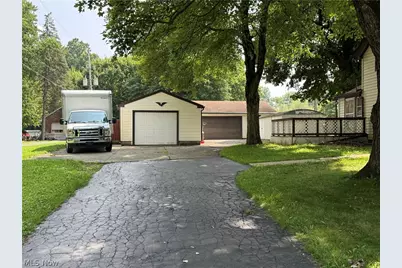 1644 W Mahoning Trumbull Co Line Road, Mineral Ridge, OH 44440 - Photo 16