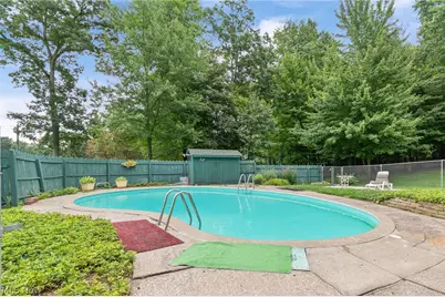 4290 Woodedge Boulevard, New Franklin, OH 44319 - Photo 4