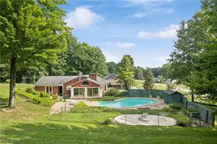 4290 Woodedge Blvd, New Franklin, OH 44319 - Photo 2