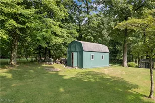 4290 Woodedge Blvd, New Franklin, OH 44319 - Photo 10