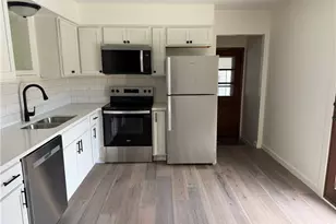17964 Glendale Ave, Lake Milton, OH 44429 - Photo 10