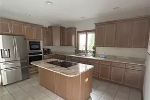 33606 St Francis Dr, Avon, OH 44011 - Photo 10