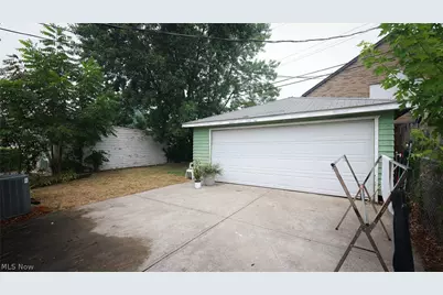11820 Guardian Boulevard, Loveland, OH 44135 - Photo 12